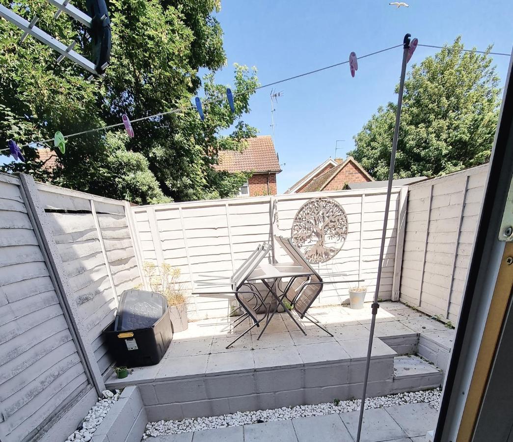 Entire Apartment With Sun Filled Private Garden Margate Dış mekan fotoğraf
